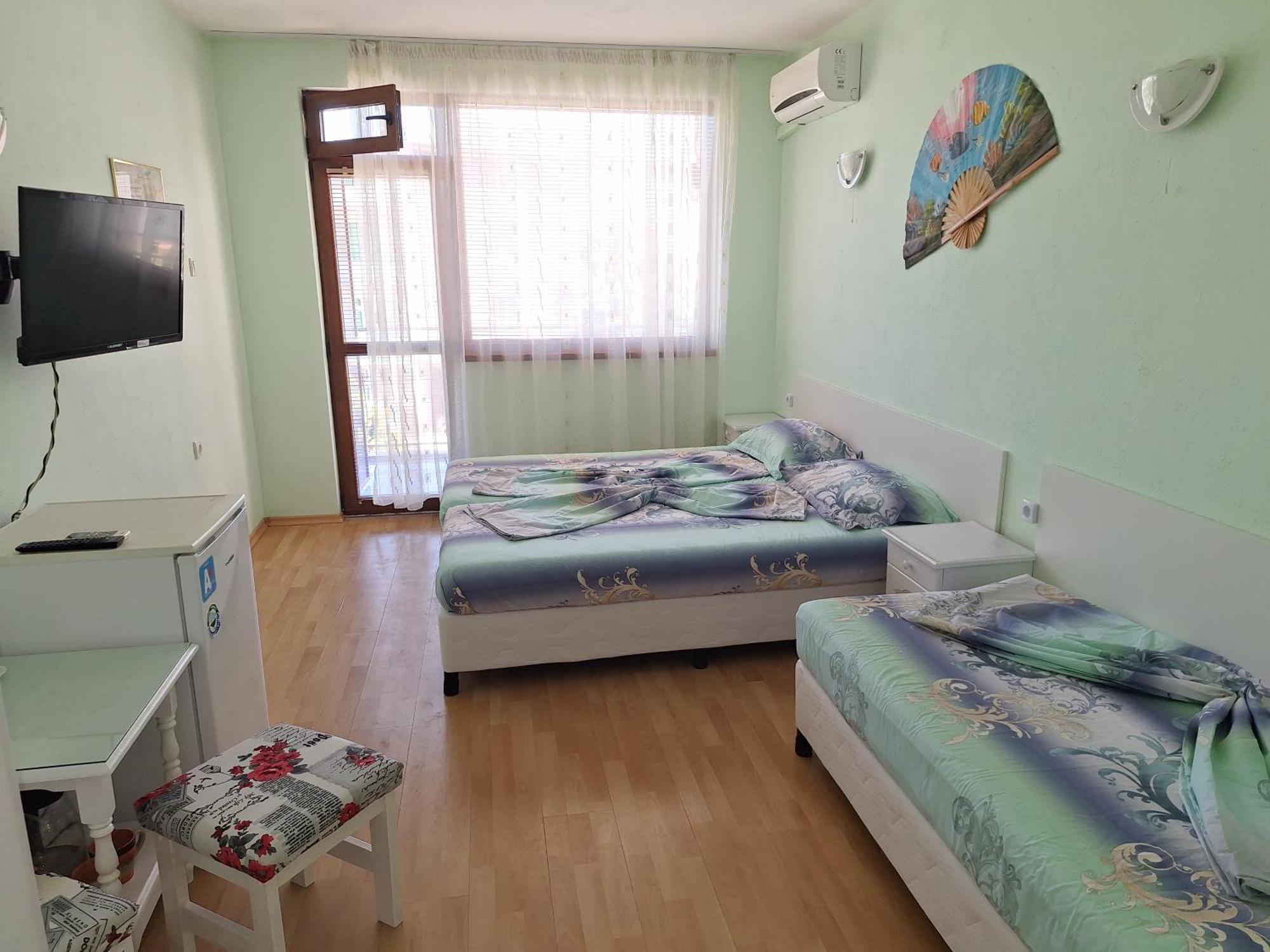 Primorski Briz Guest House Primorsko Bagian luar foto